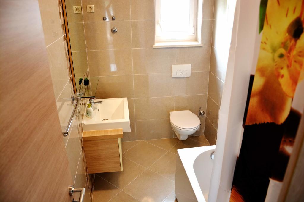 Apartments Clara Nin Zewnętrze zdjęcie