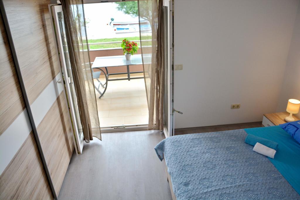 Apartments Clara Nin Zewnętrze zdjęcie