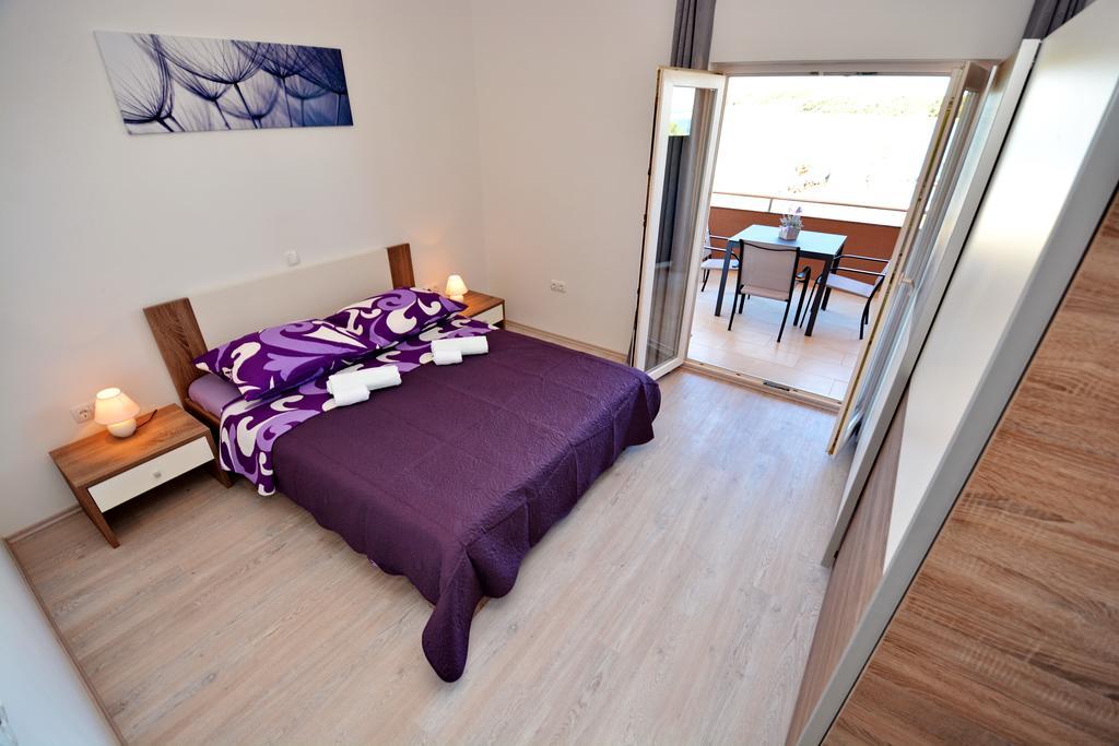 Apartments Clara Nin Zewnętrze zdjęcie